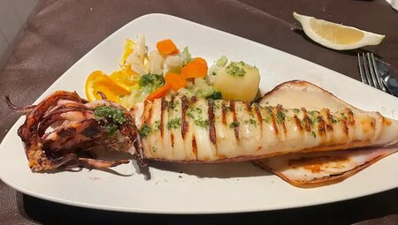 Zypern – Troodos-Gebirge und Mittelmeer