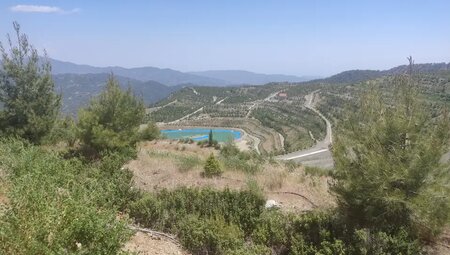 Zypern – Troodos-Gebirge und Mittelmeer