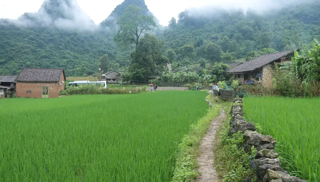 Vietnam - Farbenfrohe Völker und zauberhafte Bergwelten
