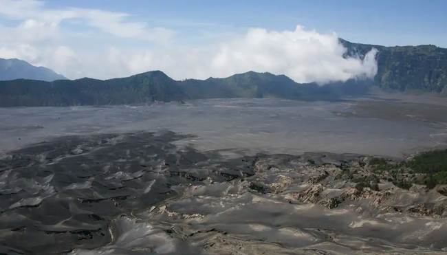 Indonesien – Vulkan-Besteigung & Reisterrassen