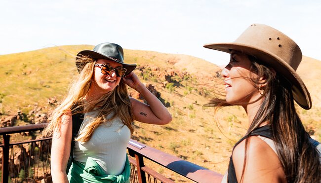 Red Centre & Uluru Explorer