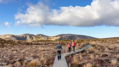 Walk New Zealand's Tongariro Crossing