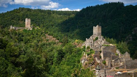 Lavakegel, Kraterseen und sprudelndes Wasser - Wanderungen in der Vulkaneifel