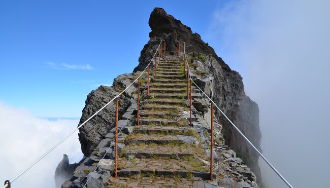 Steintreppen in der Bergwelt Madeiras - Stairway to Heaven