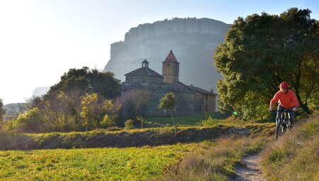 Pyrenäen - Land der Banditen - Canyons, Tafelberge und Vulkane