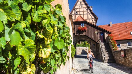 Ochsenfurt Gasse Radfahrer