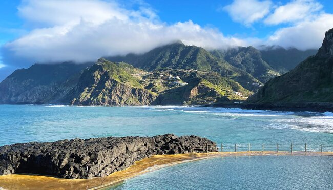Madeira Rundfahrt mit Charme - Blumenwelt und Küstenland