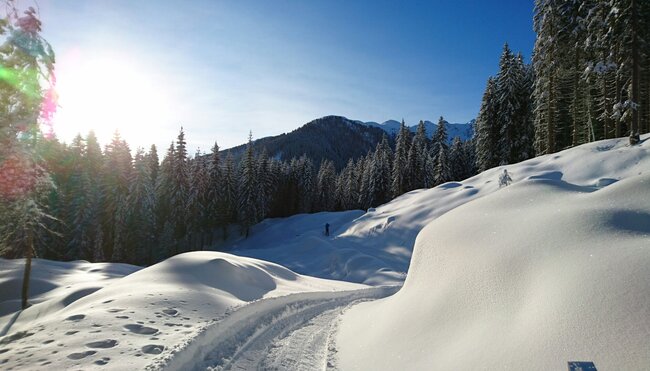 Winterliche Wanderung in den tief verschnneiten Dolomiten - Winterwandern