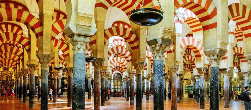 Andalusische Ausflüge: Maurische Städte, Olivenhaine und der Geist von Córdoba