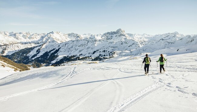 Winterzauber im Allgäu: Schneeschuhwandern & Hüttenromantik