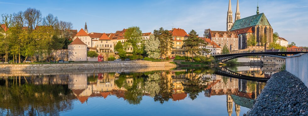 Panoramablick auf Görlitz mit Kirche