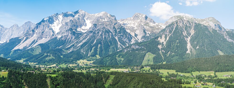 Blick auf Ramsau und Dachstein